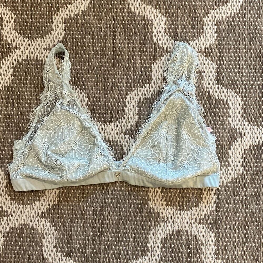 Victoria’s Secret Bralette size M-DD